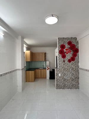 Chủ giảm 150tr còn 3,55 tỷ Nhà 2 tầng 2PN 100m ra Trần Xuân Soạn SHR