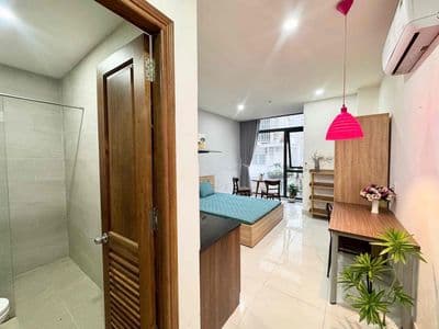 Căn Hộ Studi Ban Công, Thang Máy, Hầm Xe, Full NT, Ngay Chợ Bà Chiểu
