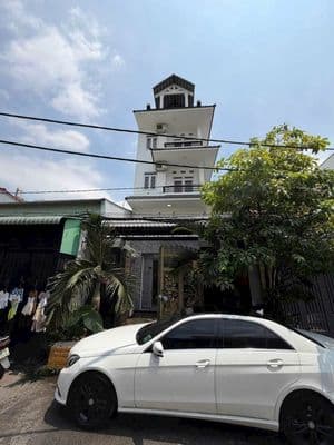 Cho thuê nhà nguyên căn Bùi Quang Là - Giá cực tốt cho văn phòng