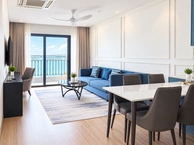 cho thuê căn hộ cao cấp GoldenBay , 2 Phòng ngủ , Hồ bơi vô cực