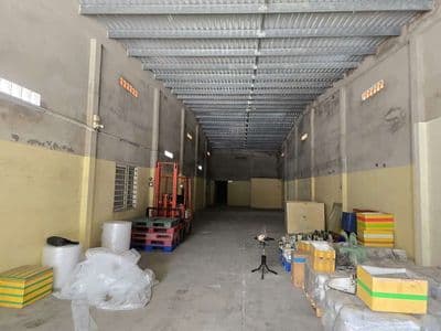 Cho thuê xưởng DT 7X30 Điện pa pha