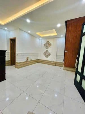 Cho Thuê Nhà 1 Trệt 1 Lầu 2PN 2WC 6x5m Hẻm 380 Lê Văn Lương
