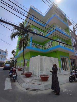 Cho thuê nhà góc 2mt khu tên lửa dt ,9*20m