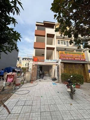 Nhà mặt 4 tầng thang máy mặt tiền trương văn bang thạnh mỹ lợi quận 2