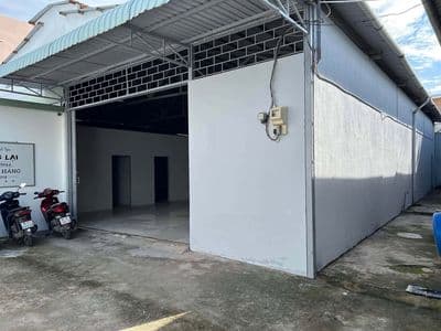 Cho thuê Kho 340 m2 gần siêu thị Lotte tiện chứa hàng 12 triệu