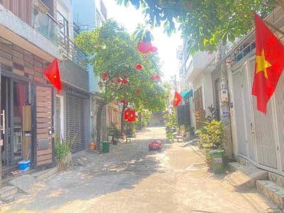 cho thuê nhà Ngã tư ga 2 phòng ngủ 2wc