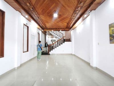 Nhà 3 tầng mặt tiền đường kinh dương vương