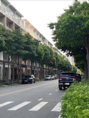 180m2, góc 2MT khu đô thị Sala Quận 2
