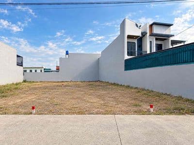 Chính chủ bán đất xây nhà. 154m2 sổ riêng ngay trường mẫu giáo.