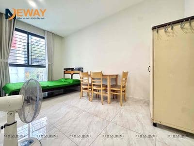 Căn Hộ Dịch Vụ - Tách Bếp - Full NT Máy giặt– Đi bộ qua Etown Cộng Hoà