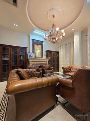 CC cho thuê nhà riêng 4T Lô góc, 100m2, gara oto để ở, làm Vp, KD onl