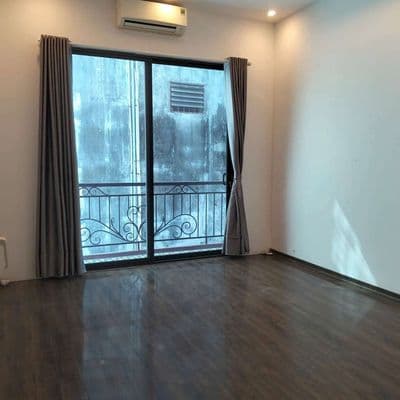 Cho thuê nhà nguyên căn – ngõ lạc long quân thông trịnh công sơn