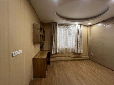 Nguyên căn Lạc Long Quân -Bưởi-Tây Hồ 40mx5Tx5P 12 Triệu