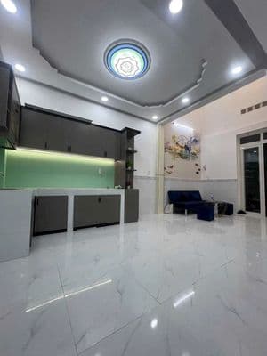 Nhà 3 phòng 10 x 8m tân hoà đông
