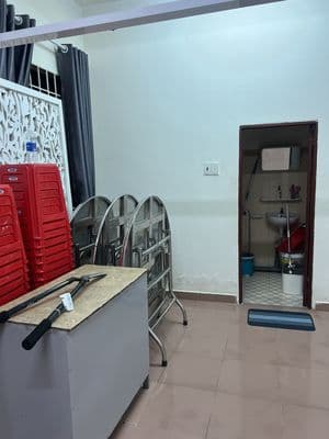 Cho thuê nhà nguyên căn tầng trệt Lô A chung cư Ngô Quyền