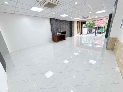 Cho thuê mặt bằng - văn phòng - hầm xe bảo vệ - ngay bạch đằng sân bay
