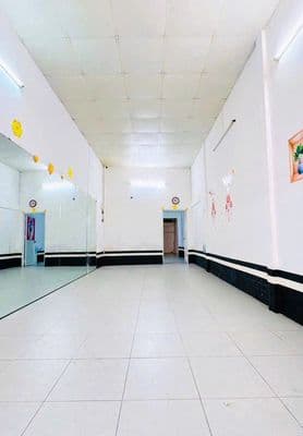 Nhà sau căn MT Tạ Quang Bửu P3-Q8 gần PARC MALL