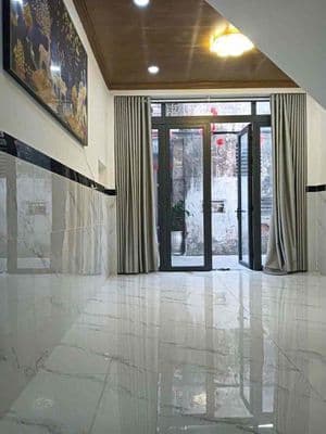 Nhà thuộc hàng hiếm - giá tốt