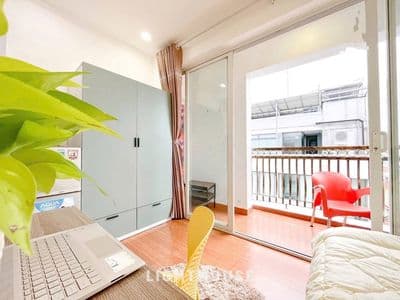 Studio ban công- thang máy, bv ngay khu k300- etown tân bình