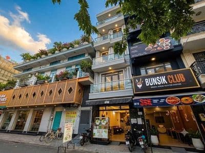 Nguyên căn 4 tầng – có thang máy | nguyễn gia trí, bình thạnh