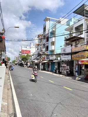 Bán nhà 3 tầng mặt tiền đường ba đình - dt 124m2 - giá 10.8 tỷ