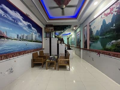 Cho thuê nhà sân xe hơi khu phố tân long gần vincom 550 dĩ an