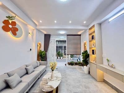 nhà 4x14m hẻm 3m cách mặt tiền 80m kế quận 7 giá 3.99 tỷ