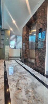 Cho thuê toà nhà vp vip 6tầng thang máy- khu phố sầm uất -kinh doanh