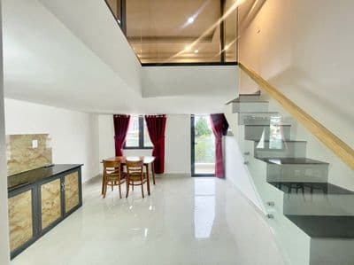 Cho thuê căn hộ duplex có ban công đường nguyễn trãi giá 5 triệu/tháng