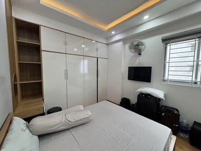 Cho thuê nhanh căn 2pn 2wc nội thất cao cấp