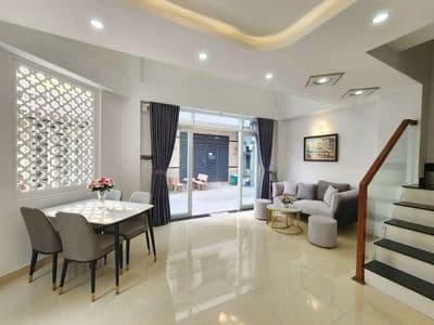 Cho thuê nhà mới 3 PN Chu Văn An giá chỉ 18tr