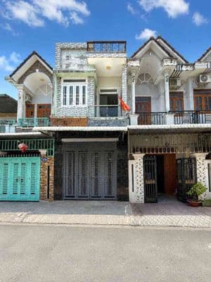 Bán nhà ngay chợ đông hòa – đường 6m có vỉa hè – 60m² – nhỉnh 4 tỉ