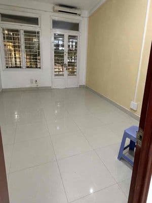 Cho thuê nhà quang trung 4pn trệt 2lầu giá 12tr