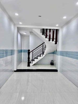 Nhà 5 tầng mới đẹp – gần sát mặt tiền bông sao, q8
