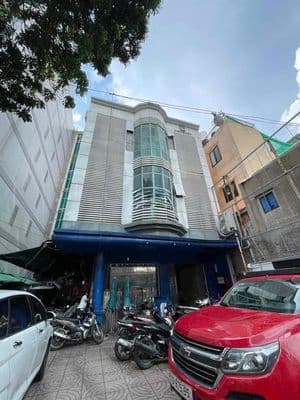 Cho thuê nhà mt hồ biểu chánh, phú nhuận, dt 8x25m, trệt 2 lầu