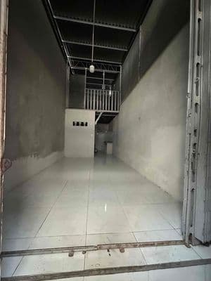 cho thuê nhà nguyên căn 3x12m có gác