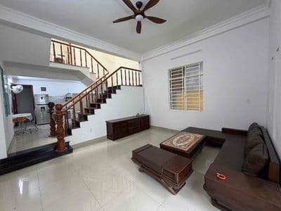 Cho thuê nhà 2 tầng kiệt núi thành- đầy đủ nội thất