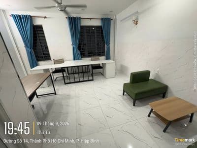 KĐT Vạn Phúc City. Cho thuê văn phòng 25M2 5.5TR FULL NỘI THẤT