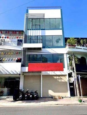 Cho thuê toà nhà 4 tầng mặt tiền đông đúc nha trang giá 85 triệu/thang