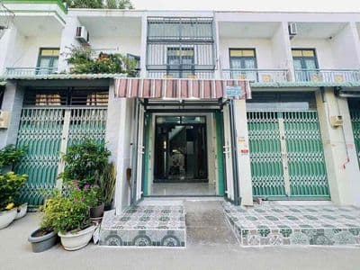 Nhà đẹp mới 100% - 1 lầu,, full nội thất - xe hơi vào tới nhà