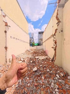 Bán đất 60m2, ngang 5 dài 12m, đường xe hơi, ngay hương lộ 2