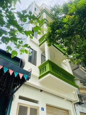 Cho thuê nhà tầng 1 + 2 mặt phố yên phụ lớn – gần hồ tây, phố cổ