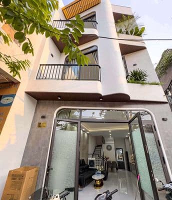 Cho thuê nhà 3 tầng mới xây: thái thị bôi - 3 phòng ngủ - 4wc