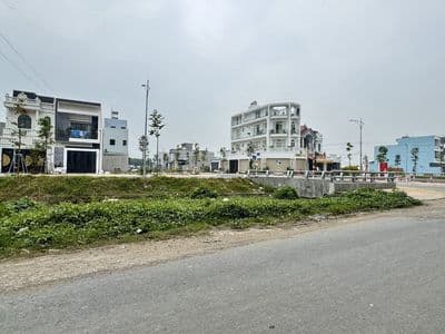 8,62x17 (Góc 2MT) - Đường xe 16 chỗ - Khu đông dân, ko quy hoạch