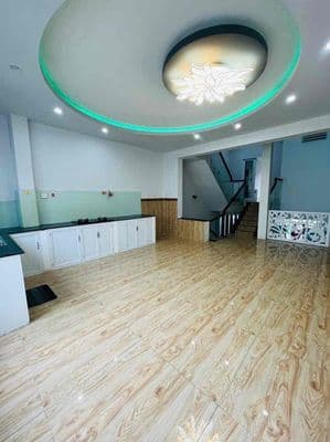 Cho thuê nhà 4 tầng (5pn) - sẳn nội thất - kdc 586, cái răng