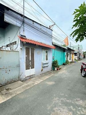 Bán đất + dãy phòng trọ sát kdc qđ4