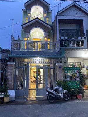 nhà 3 tấm gần làng đại học quốc gia