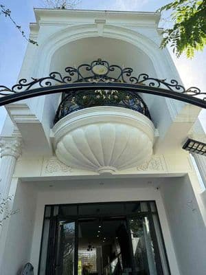 Cho thuê nhà đẹp 3 tầng khu hoà xuân vào ở ngay