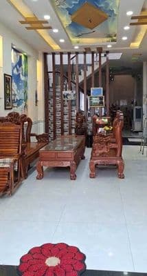 Cho thuê nhà đẹp 3 lầu đầy đủ nội thất phường Tân Chánh Hiệp Q12