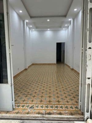 Nhà Nguyễn Tiểu La 3.5x14 - 1 lầu 2pn 2wc hẻm xe hơi